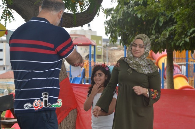 كفرقاسم- فيديو: الرئيس عادل بدير  الأوائل الدينية النواة الاولى لشيخنا المرحوم المؤسس وصرح تعليمي نفتخر به وتخريج فوج اخر في كرنفال ابداعي جمع الطلاب والأهالي